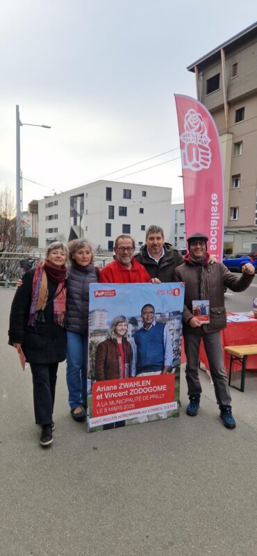 Photo de groupe du stand du 28 février 2026 à Prilly-Centre, Avec, de gauche à droite: Ariane Zwahlen, Patrizia Clivaz-Luchez, Karl Raschle, Olivier Pilet, Ruben Segovia,