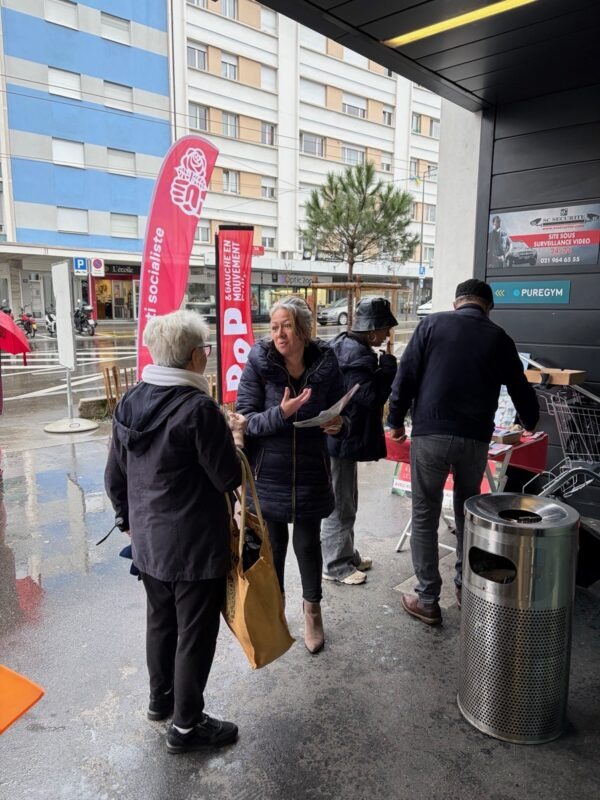 Photo du stand PS-POP pluvieux du 14 mars 2026 à Prilly-Centre.